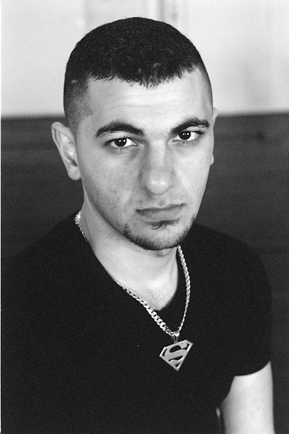 Michael Mohammed Ahmad quando tinha 18 anos.