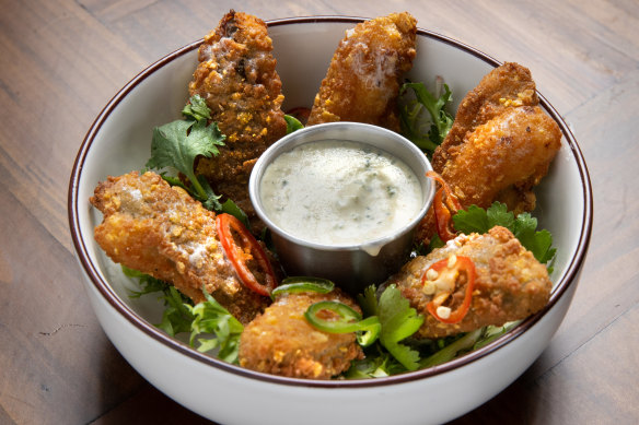 Jalapeno poppers, one of Moon Dog’s beer-friendly snacks.