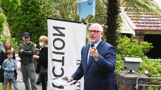 Internal Reserve Bank documents show housing prices could fall by up to 20 per cent,  depending on how people react to higher interest rates.