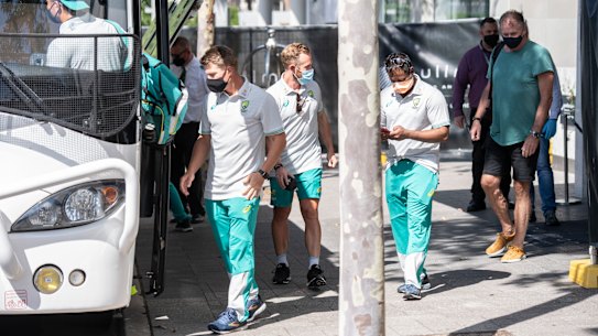 The Queensland government remains adamant players from both sides will need to quarantine for a match played at the Gabba as the Test series against India faces its latest coronavirus hurdle.
