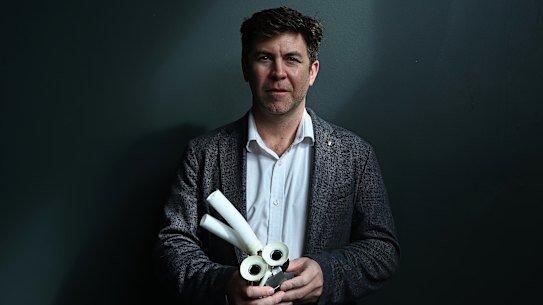 Dr Daniel Timms at the Victor Chang Cardiac Research Institute with the artificial heart.