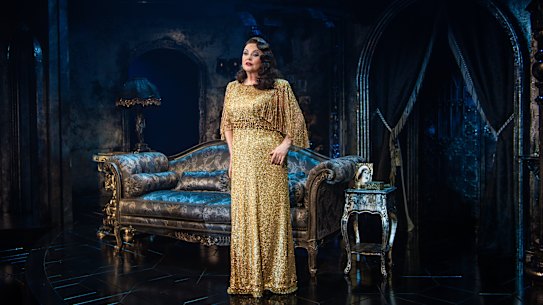 Sarah Brightman returns to musical theatre as Norma Desmond in Sunset Boulevard.