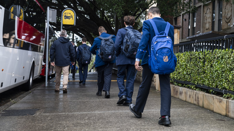 Coronavirus Australia Moriah College Waverley College Students Test Positive To Covid 19 Schools Evacuated