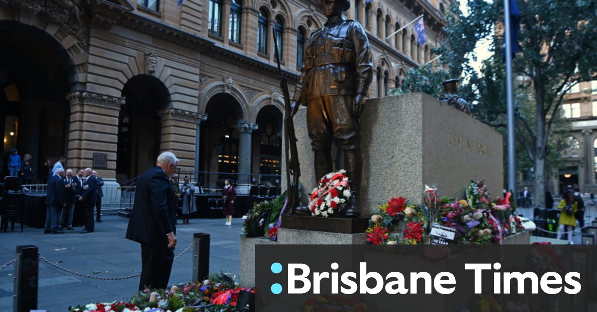Anzac Day 2024 Sydney dawn services draw thousands