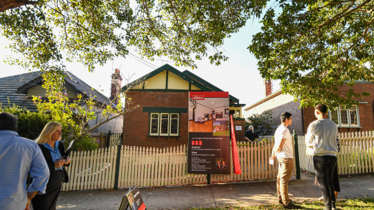 Houses are more likely to make a profit than apartments.