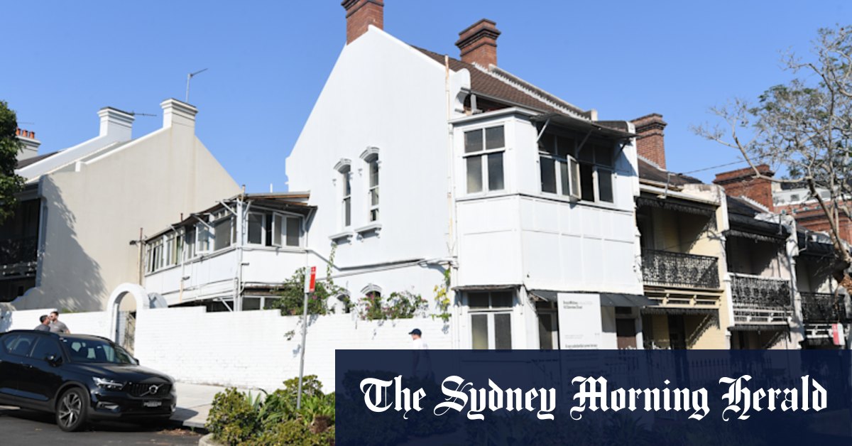 Sydney auctions: Denistone house sell for $2.65 million at hot auction with 15 bidders - Vimarsana News