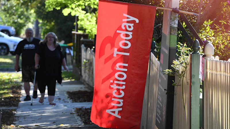 smh.com.au - David Barwell - Why one Sydney mayor has declared war on real estate signs