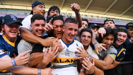 Jakob Arthur and his father Brad won’t be the only family members reunited from Wednesday.