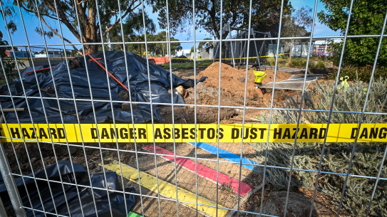 Asbestos contamination in Hosken Reserve Coburg North.