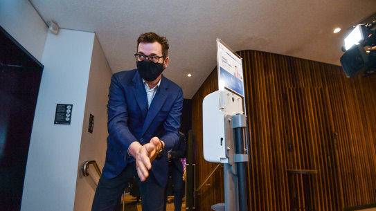 Premier Daniel Andrews has announced Victoria will move to a NSW-style decentralised contact tracing model. 