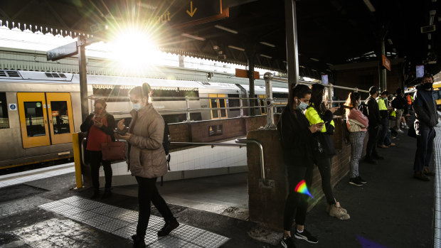 Transport chaos predicted for Sydney ahead of train strike