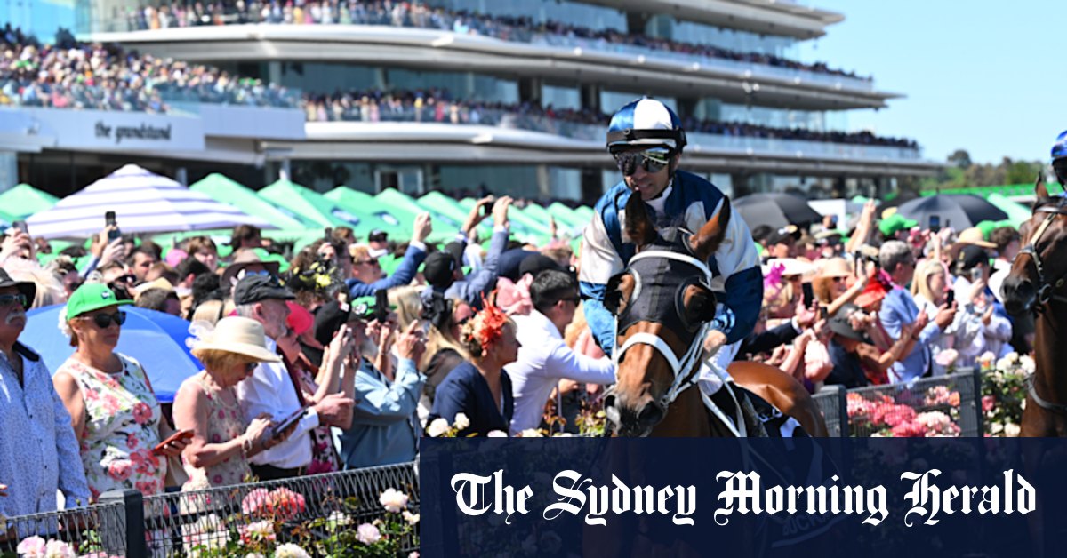 This horse finished last with breathing problems. His trainer explained what happened