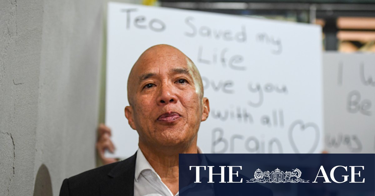 Charlie Teo hits celebrity speaker circuit - Vimarsana News