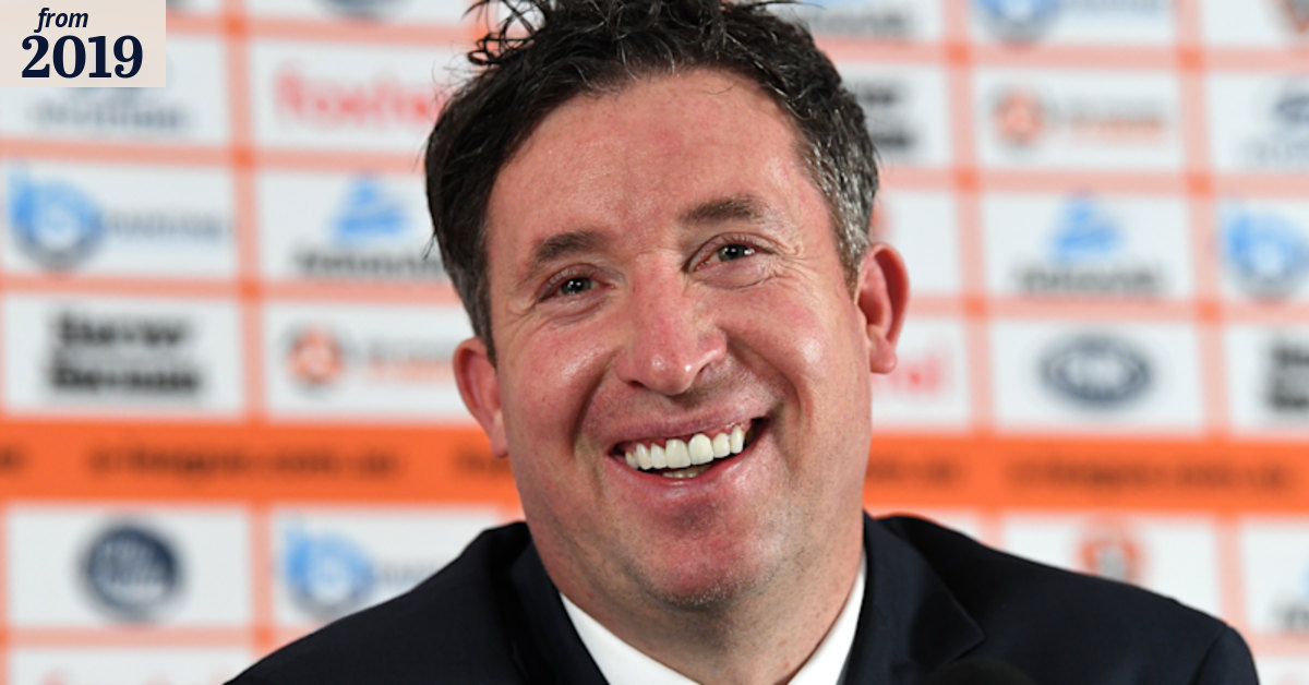 Fowler signs Scottish defender as two depart Roar