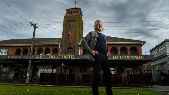 Les Cameron will welcome artists-in-residence to the Commercial Hotel in Terang.