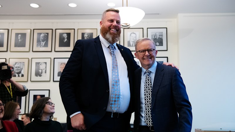 Labor MP Discloses Sportsbet Tickets to Midwinter Ball