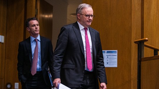 The state and federal governments will split the costs of a new disability system run through schools and childcare, to ease pressure on the NDIS.