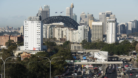 An upgraded Warringah Freeway will be linked to the new Western Harbour Tunnel.