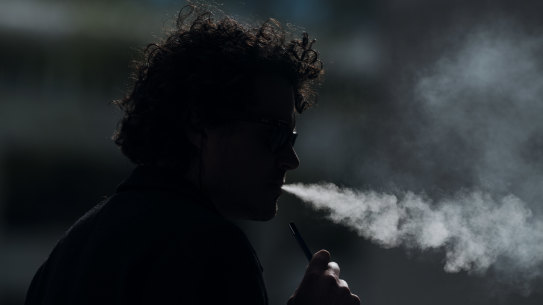 A new paper has found teenagers who vape are also more likely to suffer from mental health challenges.