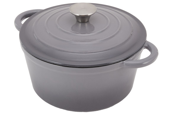 Anko 4L cast-iron casserole.