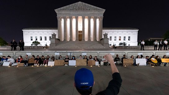 Crowds gather outside Supreme Court 