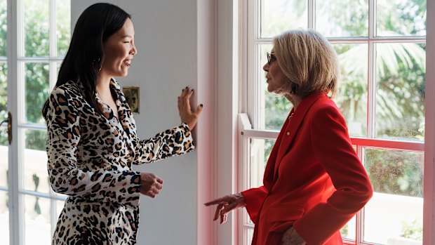 Meeting of minds ... Dami Im (left) and Carla Zampatti.