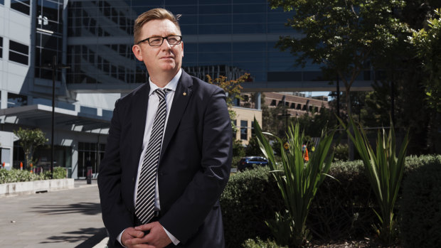 Neurosurgeon Brian Owler plans to run for Labor in the seat of Bennelong.