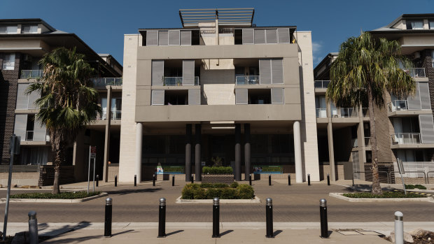 Centenary Park estate at Homebush West  is home to about 2500 residents. 