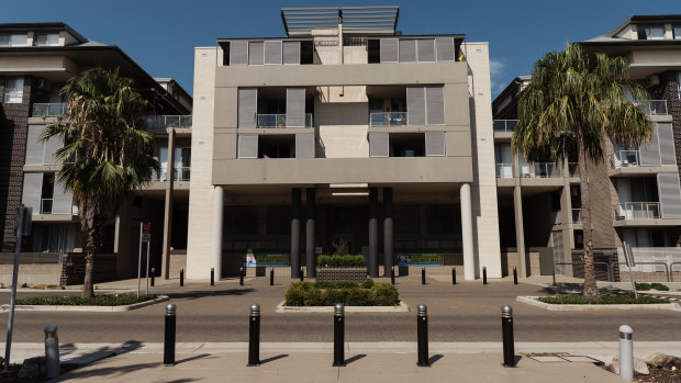 Centenary Park estate at Homebush West  is home to about 2500 residents. 