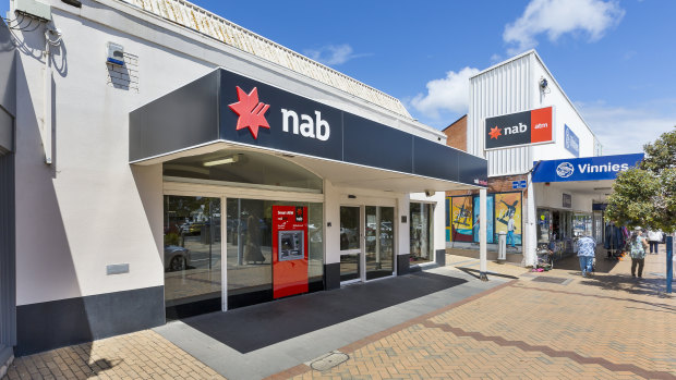 The NAB-leased bank branch at 1053-1055 Point Nepean Road, Rosebud has sold on a tight 3.95 per cent yield for $2,125,000.