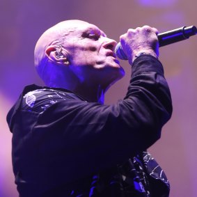 Peter Garrett, the frontman of legendary Australian band Midnight Oil says Labor must fight to put the nation on "a zero carbon pathway".