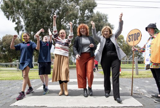 Richmond Primary School captains Laylah Ross (from left) and Liam Hargreaves, principal Megan Dell, Labor candidate Lauren O’Dwyer and assistant principal Nerida Burns.