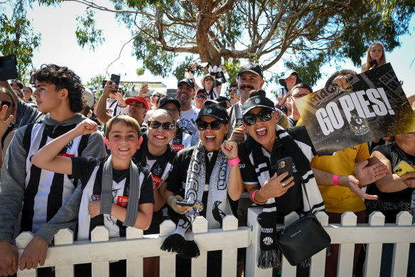 Collingwood fans lined the parade route.