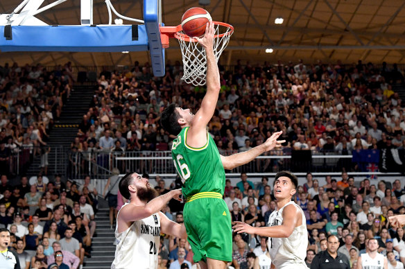 Todd Blanchfield drives to the basket for the Boomers.