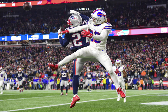 JC Jackson breaks up a pass intended for Buffalo's Cole Beasley.