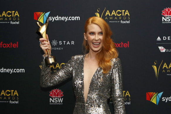 Emma Booth poses with her AACTA Award for Best Lead Actress in 2017.