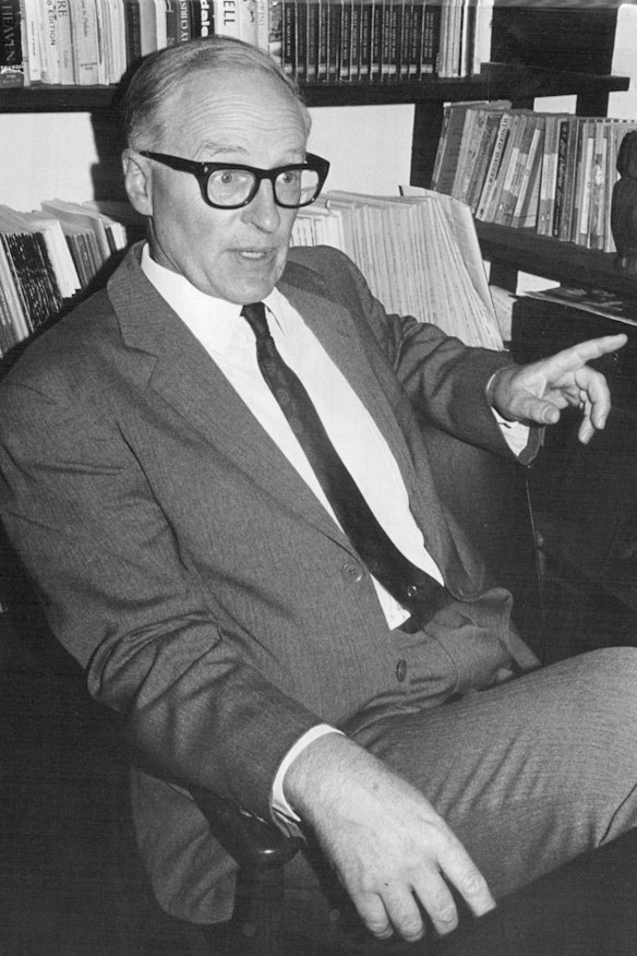 Mr. E.H. St. John at his Clifton Gardens home on March 22, 1969.