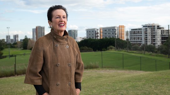 Sydney lord mayor Clover Moore has renewed her push for Moore Park Golf Course to be reduced to nine holes.
