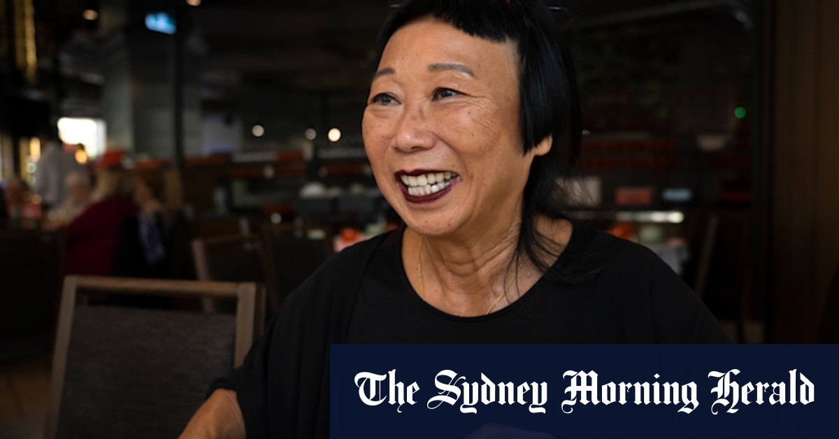 Lunch with... Lindy Lee: Australia's foremost contemporary artist - Vimarsana News