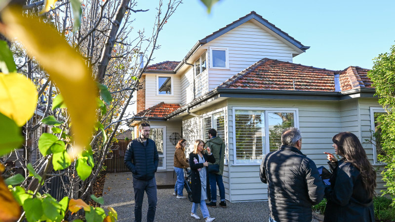 Young couple pay $200,000 above reserve for spacious Yarraville home