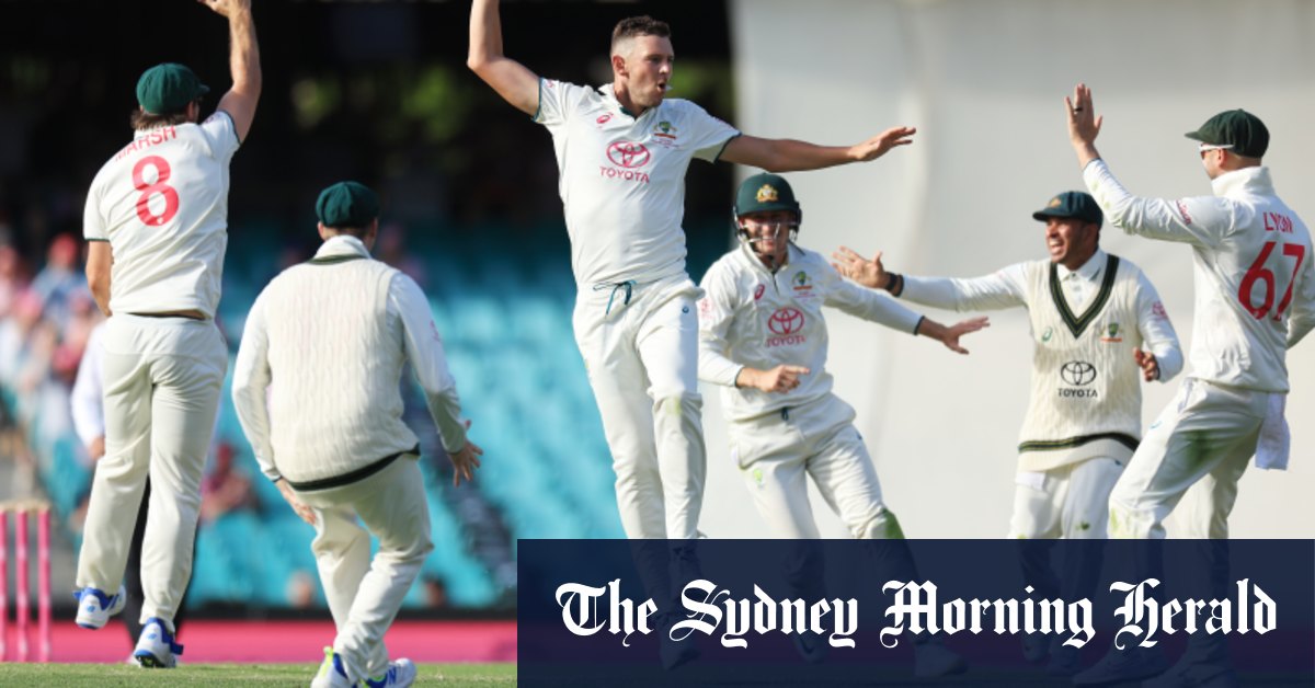 Australia v Pakistan Test cricket Josh Hazlewood takes three wickets