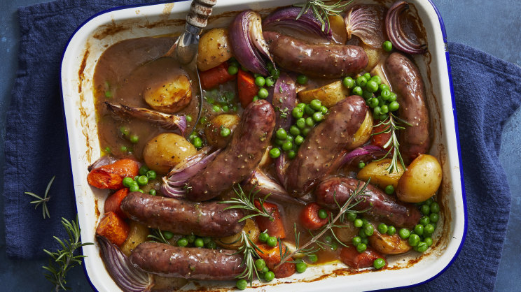 RecipeTin Eats’ easy-peasy sausage and vegie one-tray wonder (with hands-off gravy)-image
