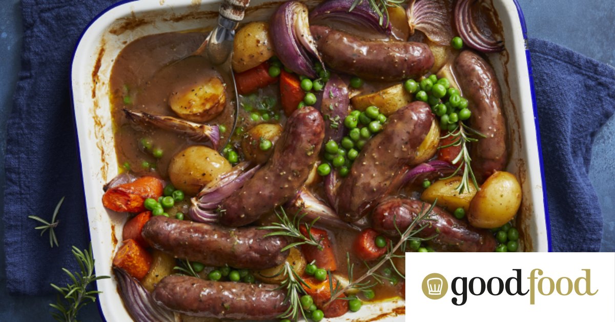 RecipeTin Eats sausage and vegetable tray bake recipe with hands-off gravy