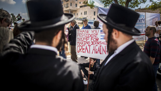 Supporters of the US policy on Israel during the opening of the Jerusalem embassy.