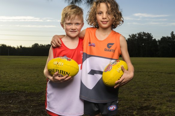 Auskickers Jude Shineberg and Gabriel Davies.