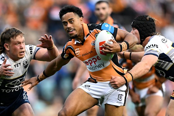 Wests Tigers are confident they are close to re-signing star fullback Jahream Bula.