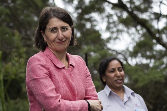 Premier Gladys Berejiklian announces 35,000 frontline workers will receive the Pfizer COVID-19 vaccine from Monday.