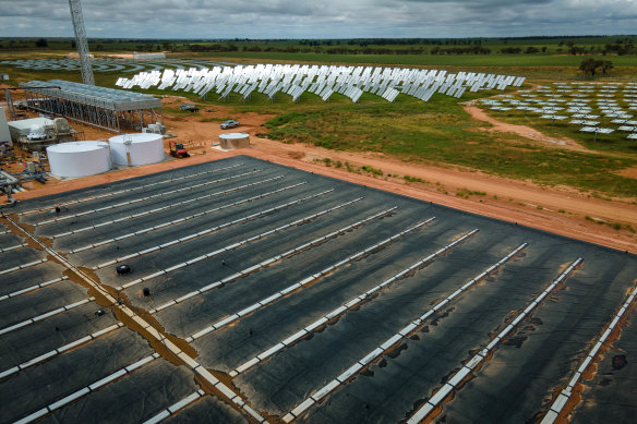 The black rubber coating sits atop a huge reservoir of water used for powering RayGen’s battery.