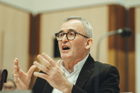 Woolworths boss Brad Banducci pays the price for its sagging reputation ASX WOW
