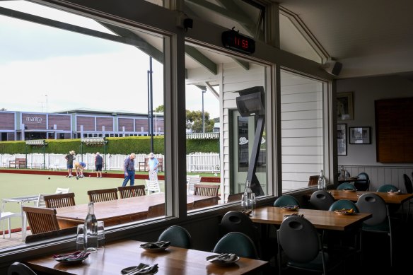 Little Picket at Lorne Bowls Club.